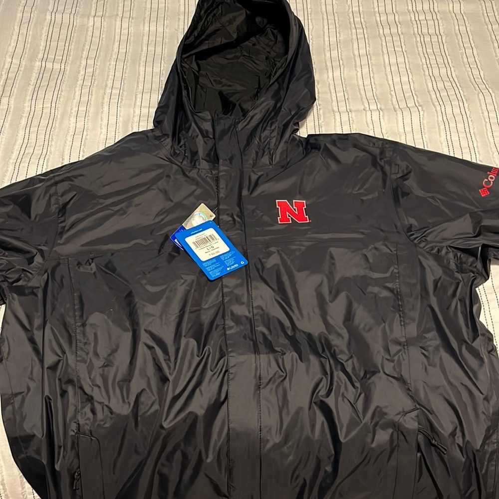 BRAND NEW Nebraska Huskers Columbia rain jacket